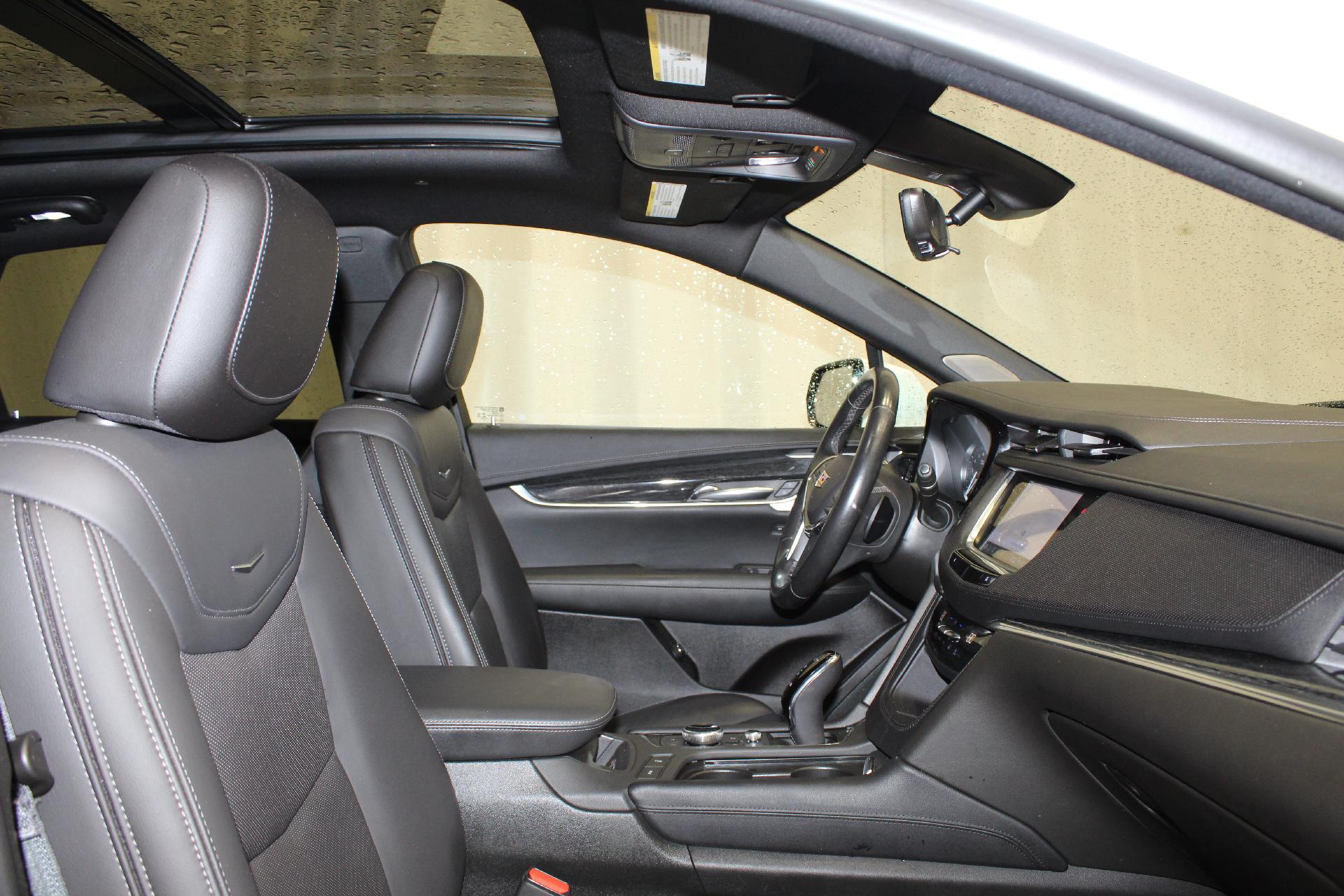 2022 Cadillac XT5 Vehicle Photo in NORTHAMPTON, MA 01060-1120