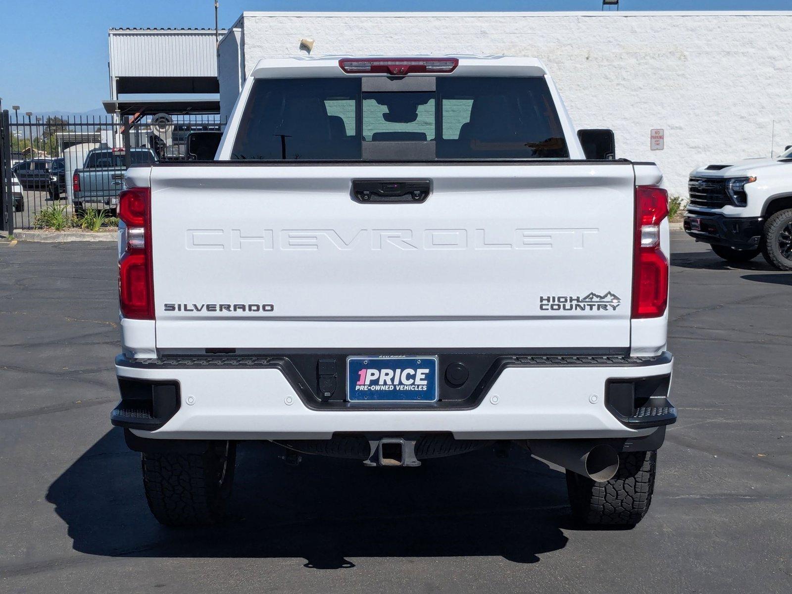 2024 Chevrolet Silverado 2500 HD Vehicle Photo in VALENCIA, CA 91355-1705