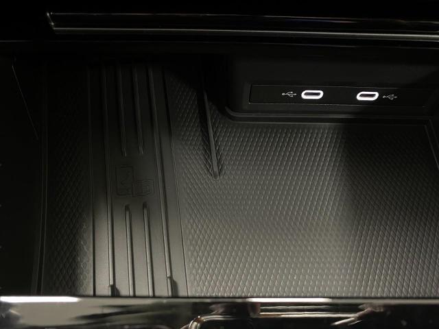 2025 Volkswagen Atlas Vehicle Photo in Appleton, WI 54913