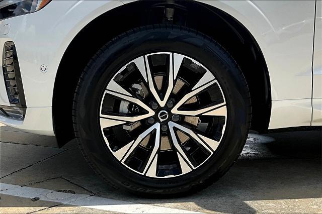 2025 Volvo XC60 Vehicle Photo in Houston, TX 77007