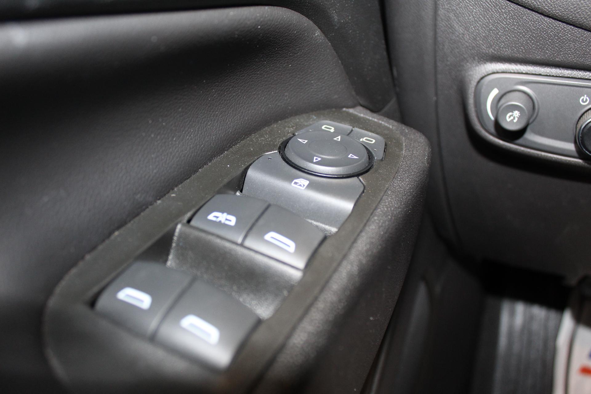 2022 Chevrolet Equinox Vehicle Photo in NORTHAMPTON, MA 01060-1120