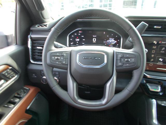 2025 GMC Sierra 3500HD Vehicle Photo in LOWELL, MA 01852-4336