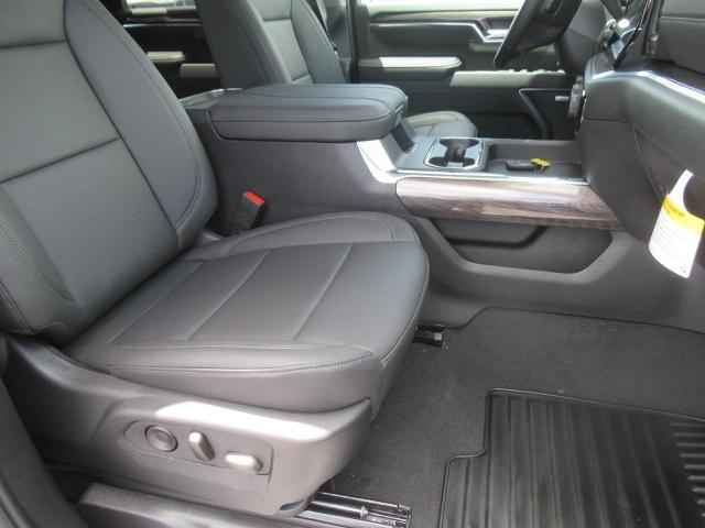 2025 Chevrolet Silverado 2500 HD Vehicle Photo in LEESBURG, FL 34788-4022