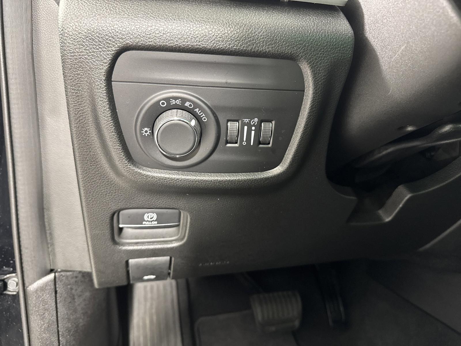 2024 Jeep Grand Cherokee Vehicle Photo in GEORGETOWN, TX 78626-7508