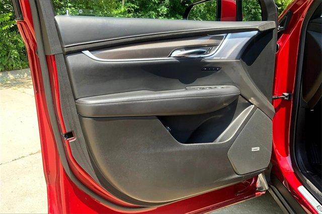 2024 Cadillac XT6 Vehicle Photo in KANSAS CITY, MO 64114-4545