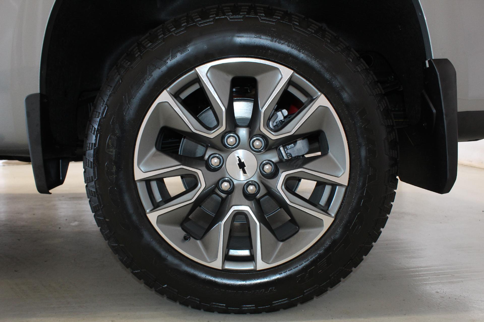 2025 Chevrolet Silverado 1500 Vehicle Photo in NORTHAMPTON, MA 01060-1120
