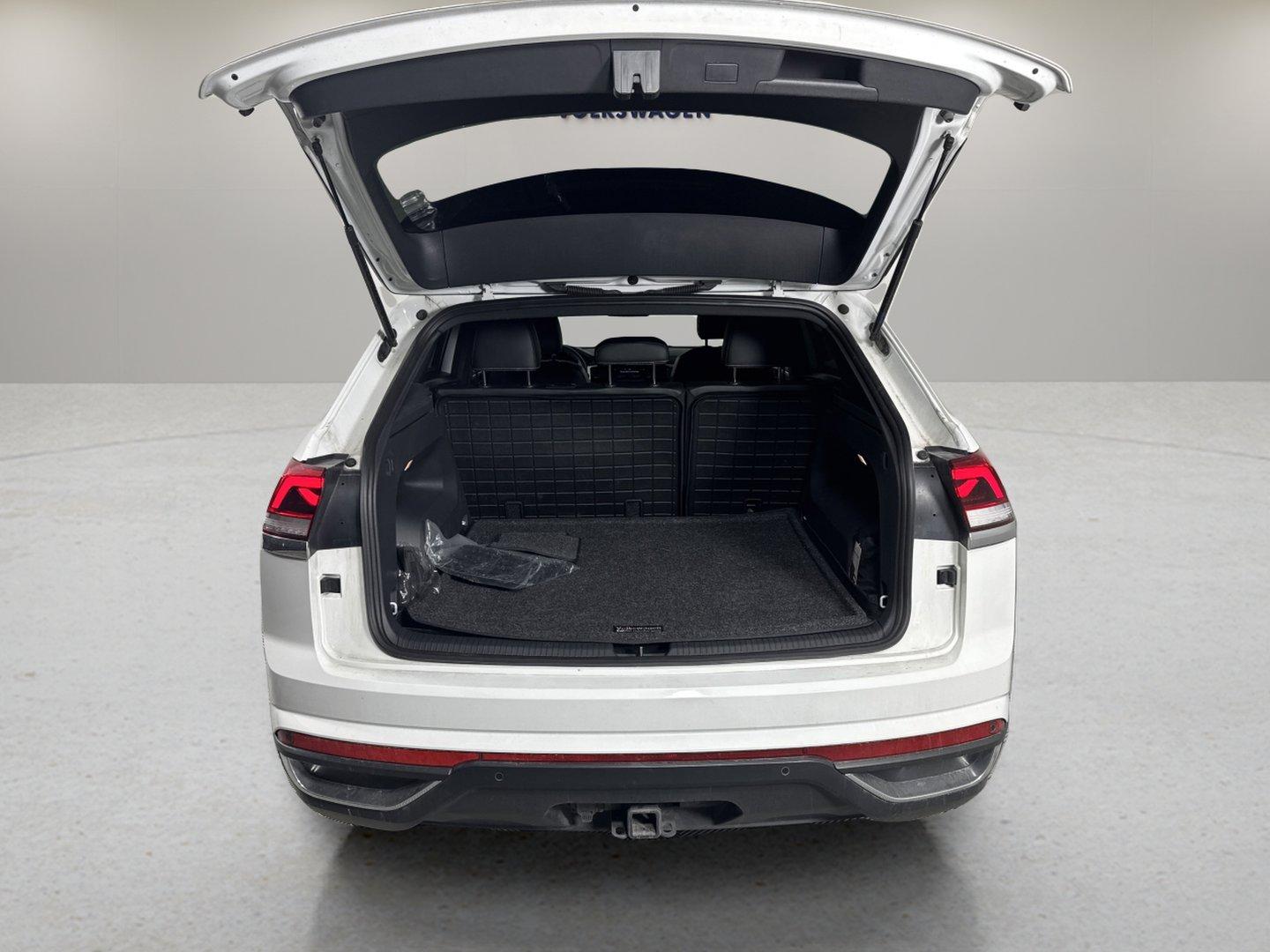2022 Volkswagen Atlas Cross Sport Vehicle Photo in Georgetown, TX 78626