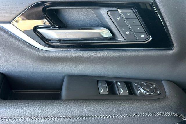 2025 GMC Yukon XL Vehicle Photo in STOCKTON, CA 95212-2838