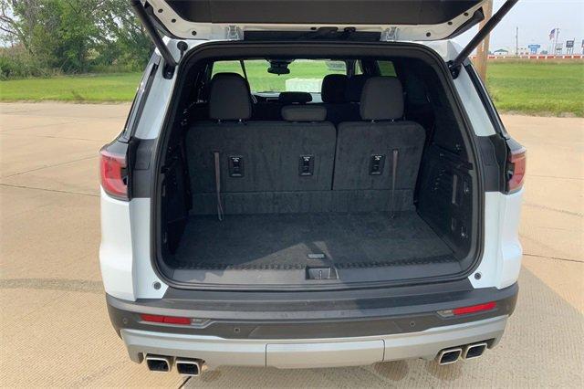 2025 GMC Acadia Vehicle Photo in TOPEKA, KS 66609-0000
