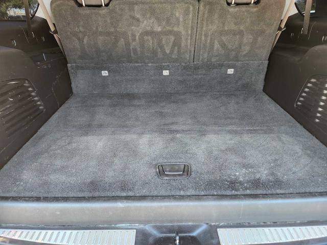 2019 Chevrolet Suburban Vehicle Photo in DENTON, TX 76210-9321