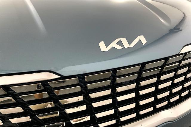 2023 Kia Carnival Vehicle Photo in Lees Summit, MO 64086