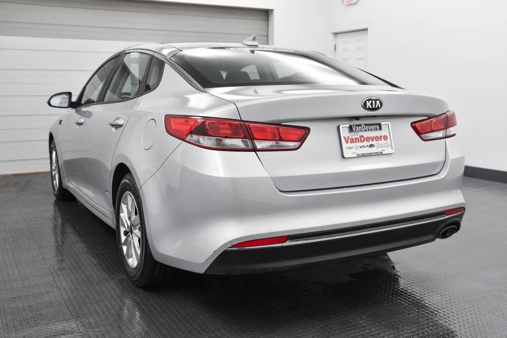 2017 Kia Optima Vehicle Photo in AKRON, OH 44303-2185