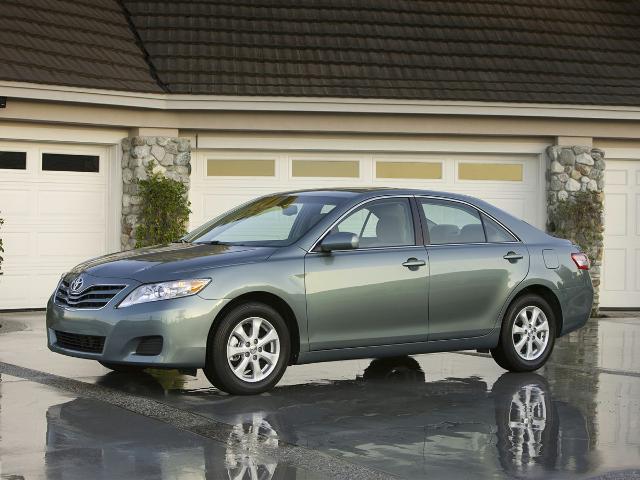 2011 Toyota Camry Vehicle Photo in Lees Summit, MO 64086