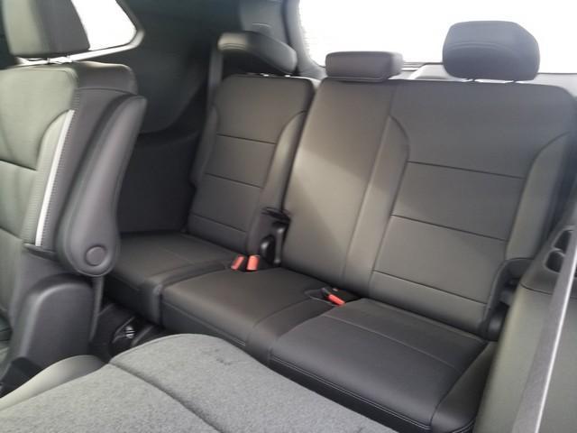 2025 Buick Enclave Vehicle Photo in ELYRIA, OH 44035-6349