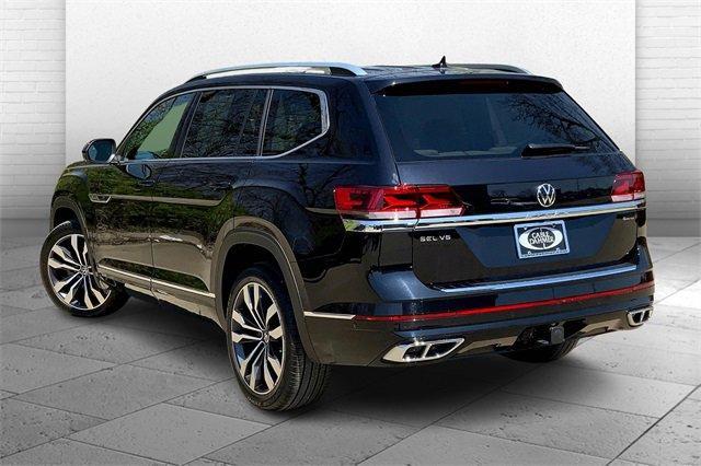 2023 Volkswagen Atlas Vehicle Photo in KANSAS CITY, MO 64114-4545