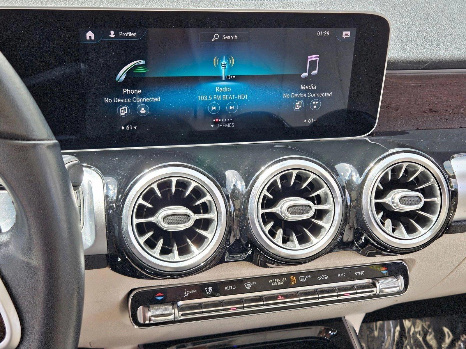 2021 Mercedes-Benz GLB Vehicle Photo in Pembroke Pines , FL 33027