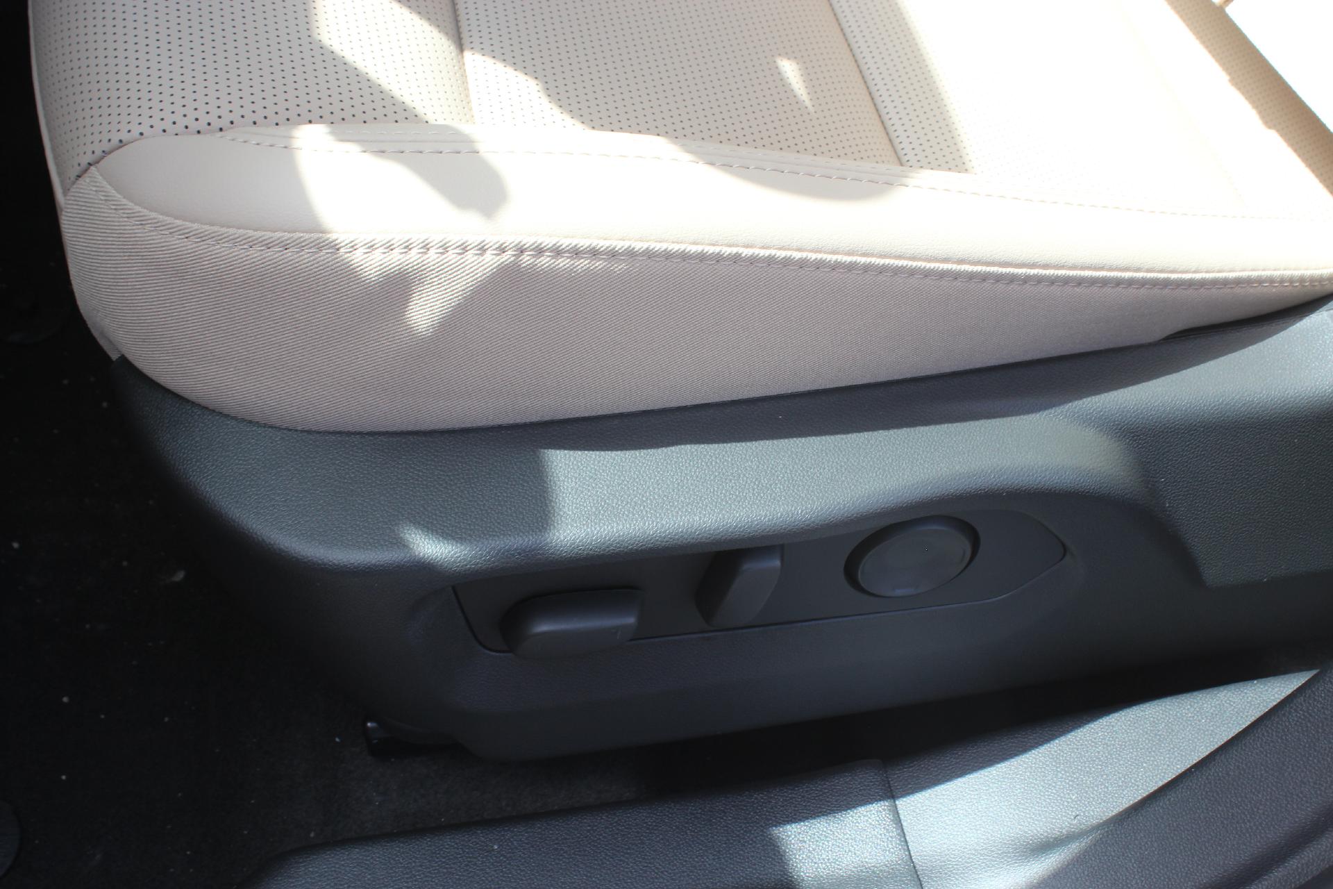 2025 Buick Envision Vehicle Photo in AURORA, CO 80012-4011