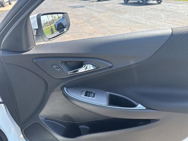 2025 Chevrolet Malibu Vehicle Photo in MANHATTAN, KS 66502-5036