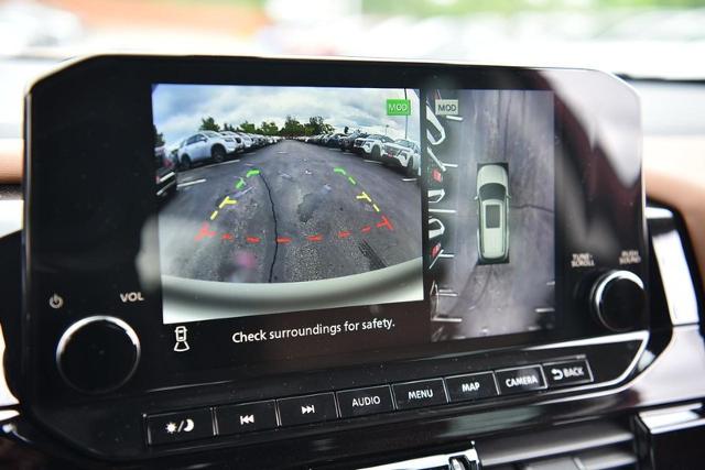 2025 Nissan Pathfinder Vehicle Photo in Ballwin, MO 63011