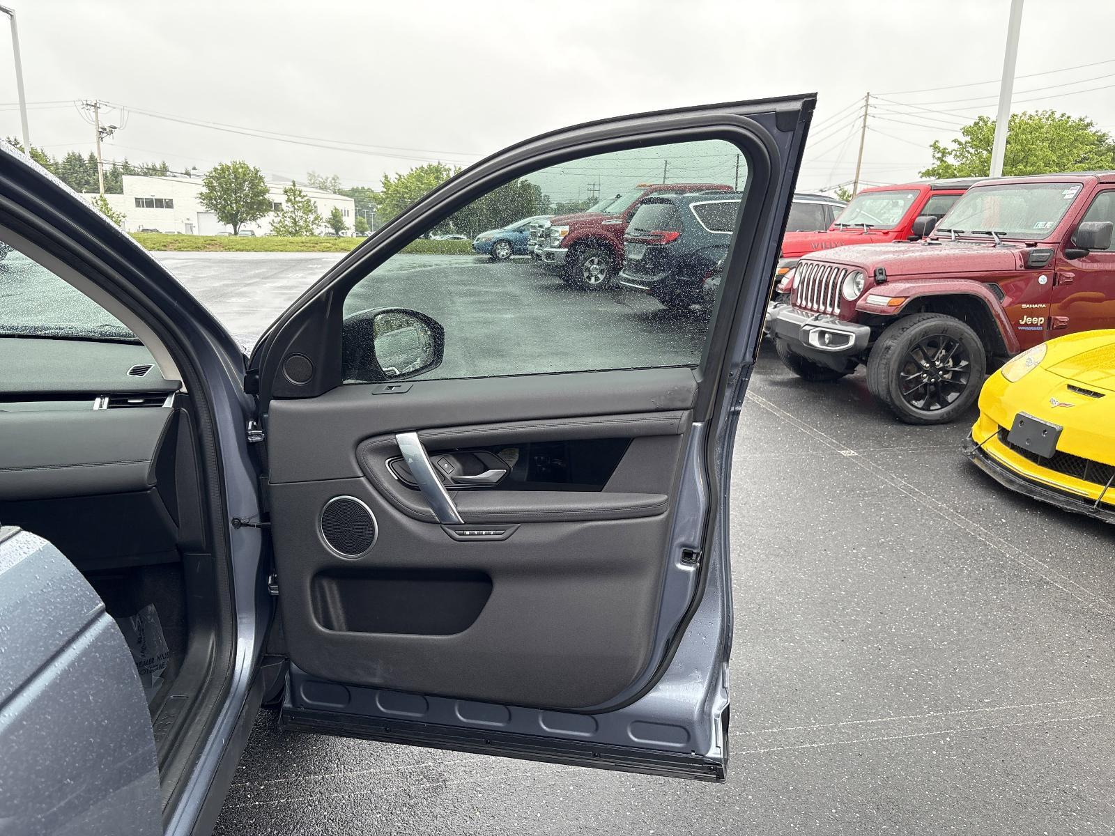 2020 Land Rover Discovery Sport Vehicle Photo in Mechanicsburg, PA 17050