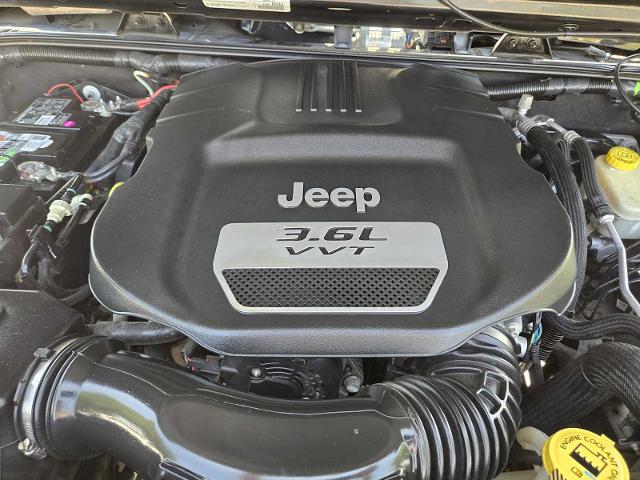 2017 Jeep Wrangler Vehicle Photo in DENTON, TX 76210-9321