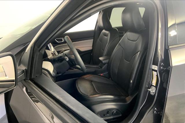 2023 Jeep Compass Vehicle Photo in Kansas City, MO 64114