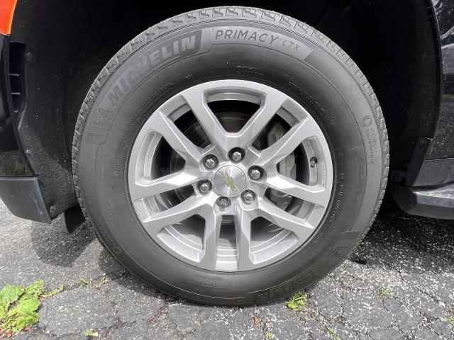 2023 Chevrolet Suburban Vehicle Photo in Roslyn, NY 11576