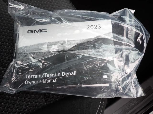 2023 GMC Terrain Vehicle Photo in ZELIENOPLE, PA 16063-2910