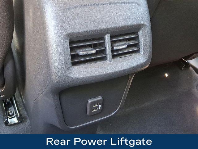 2023 Chevrolet Equinox Vehicle Photo in DANBURY, CT 06810-5034