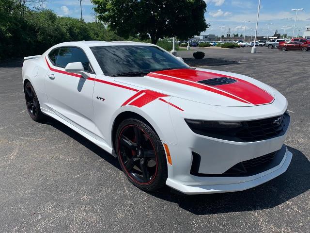 2020 Chevrolet Camaro Vehicle Photo in APPLETON, WI 54914-4656