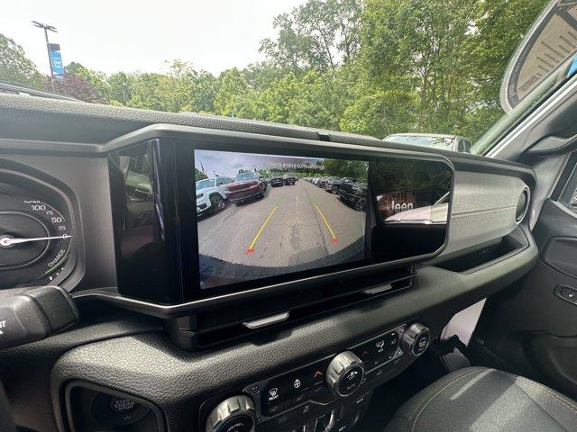 2025 Jeep Wrangler 4xe Vehicle Photo in Doylsetown, PA 18901