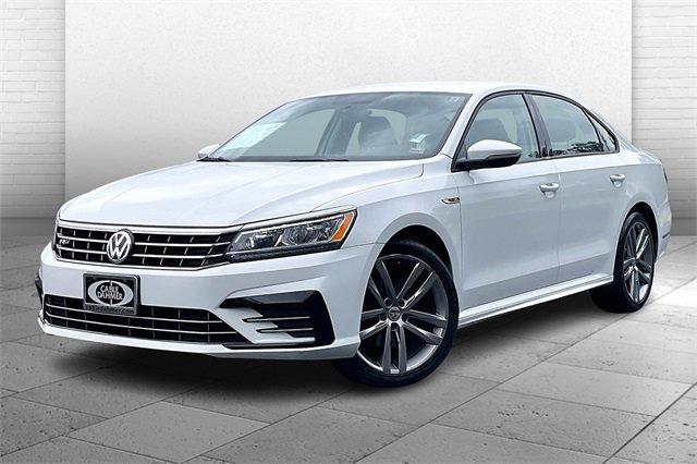2018 Volkswagen Passat Vehicle Photo in INDEPENDENCE, MO 64055-1314