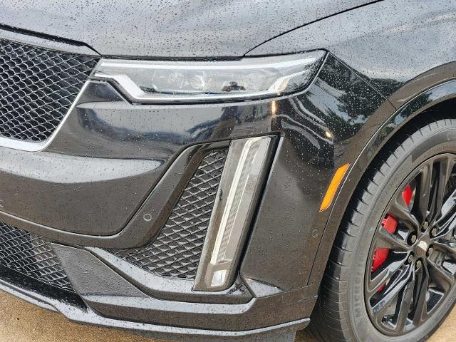 2022 Cadillac XT6 Vehicle Photo in DENTON, TX 76210-9321