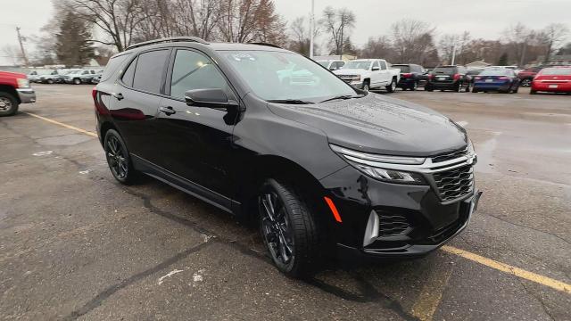 Used 2022 Chevrolet Equinox RS with VIN 2GNAXWEV3N6116452 for sale in Saint Cloud, Minnesota