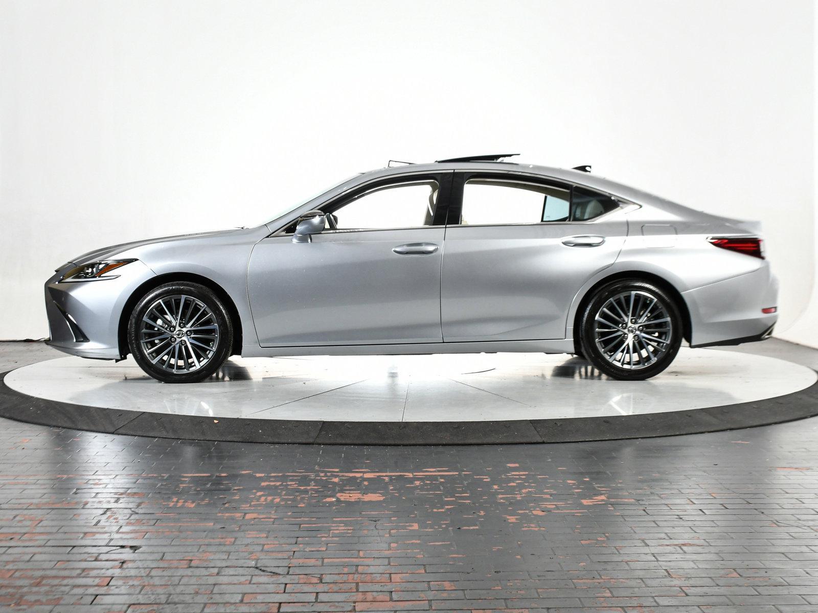 2022 Lexus ES 350 Vehicle Photo in DALLAS, TX 75235