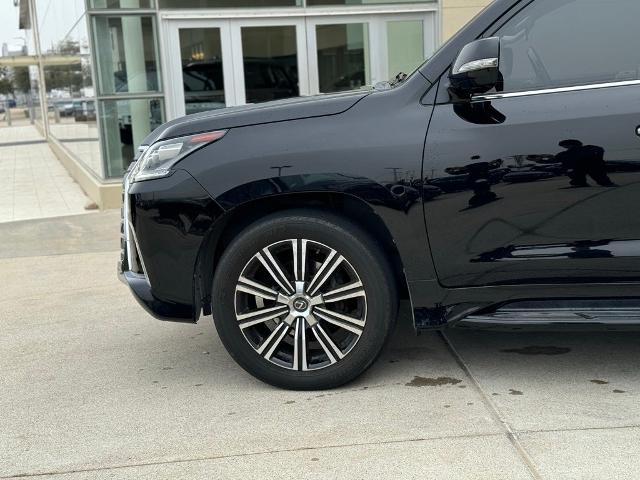 2018 Lexus LX 570 Vehicle Photo in San Antonio, TX 78230