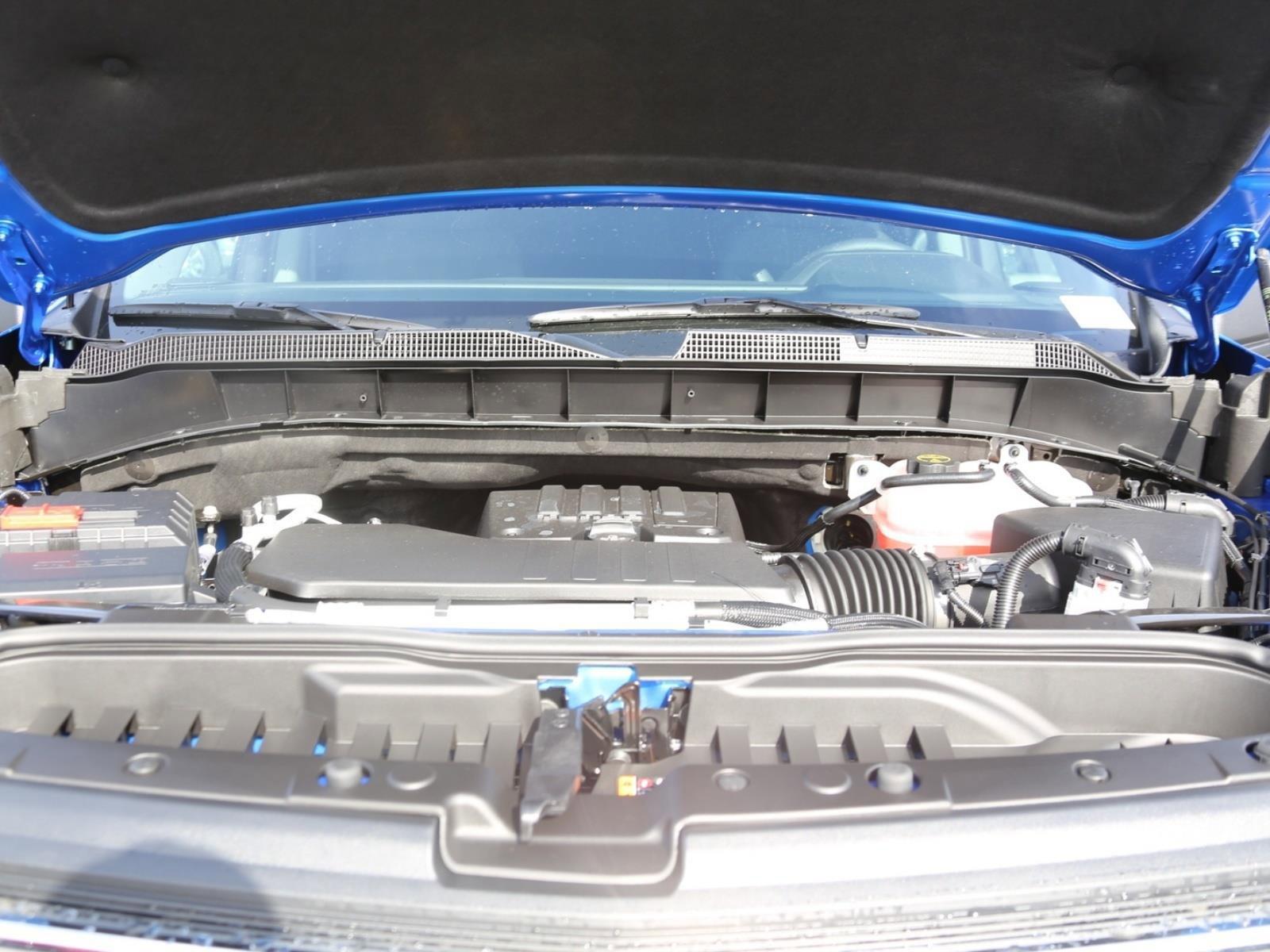 2025 Chevrolet Silverado 1500 Vehicle Photo in LOS ANGELES, CA 90007-3794
