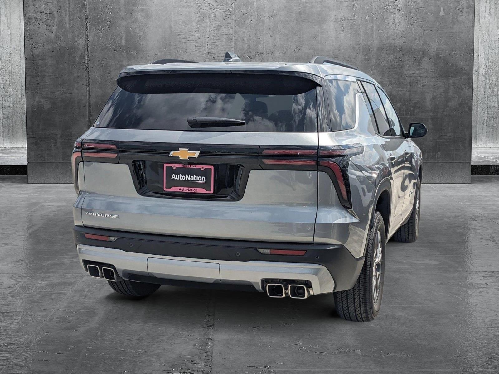 2025 Chevrolet Traverse Vehicle Photo in MIAMI, FL 33172-3015