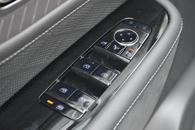 2025 INFINITI QX80 Vehicle Photo in Houston, TX 77090