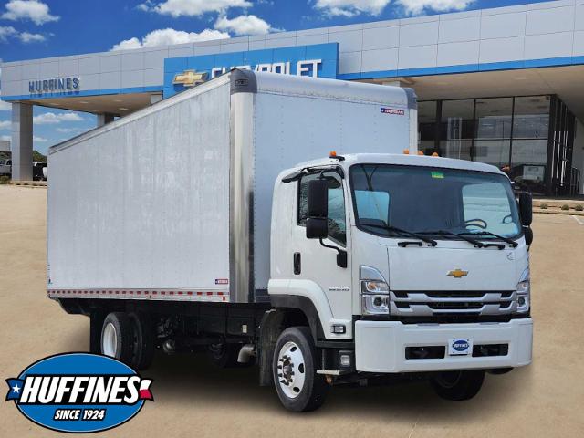 2025 Chevrolet 6500 XD LCF Diesel Vehicle Photo in LEWISVILLE, TX 75067