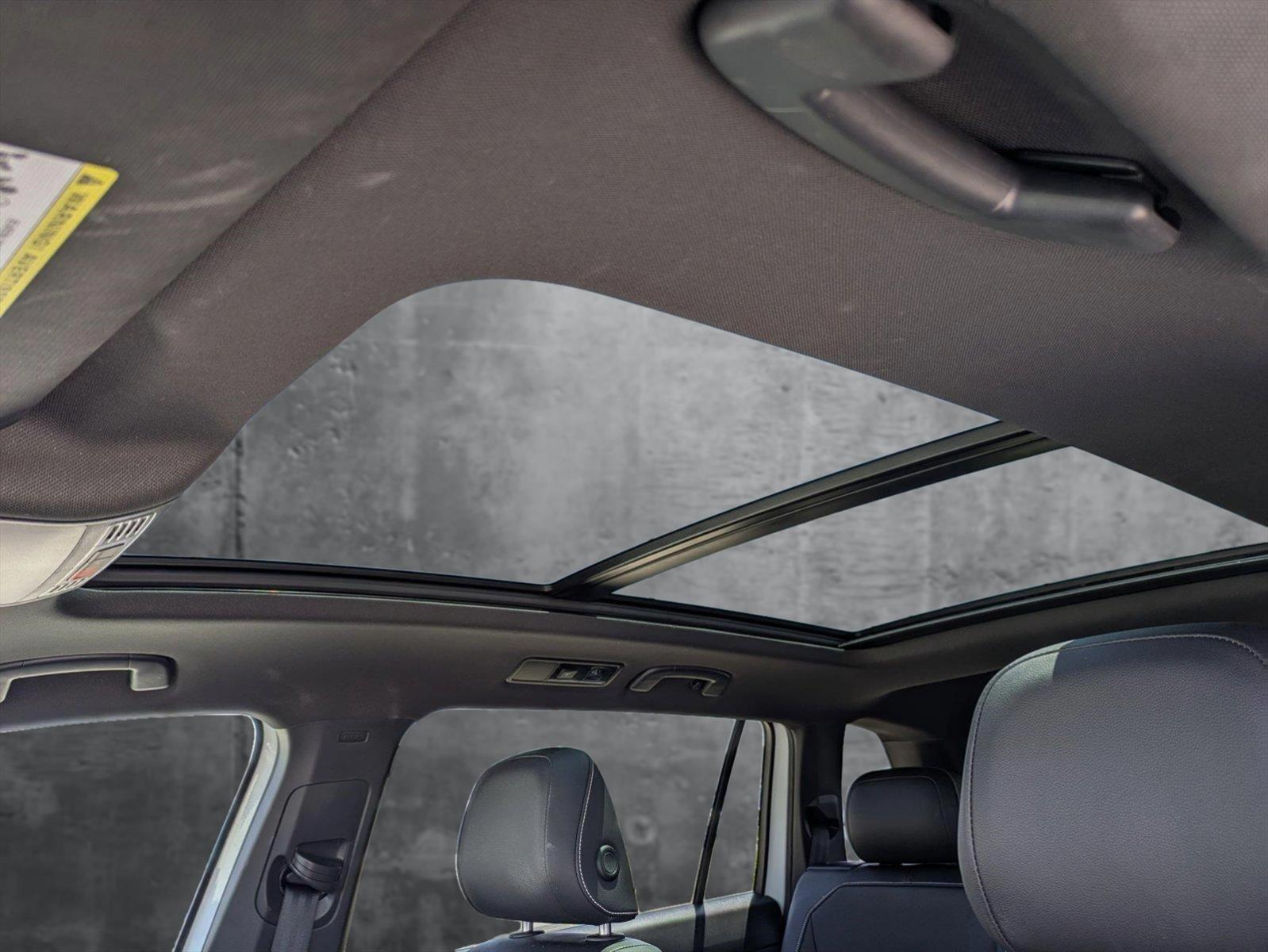 2022 Volkswagen Tiguan Vehicle Photo in Tustin, CA 92782