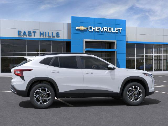 2025 Chevrolet Trax Vehicle Photo in Roslyn, NY 11576