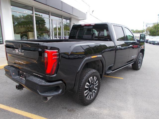 2025 GMC Sierra 2500 HD Vehicle Photo in LOWELL, MA 01852-4336
