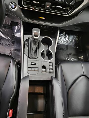 2023 Toyota Highlander Vehicle Photo in Oshkosh, WI 54904