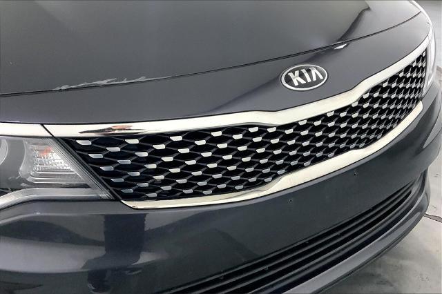 2017 Kia Optima Vehicle Photo in Lees Summit, MO 64086