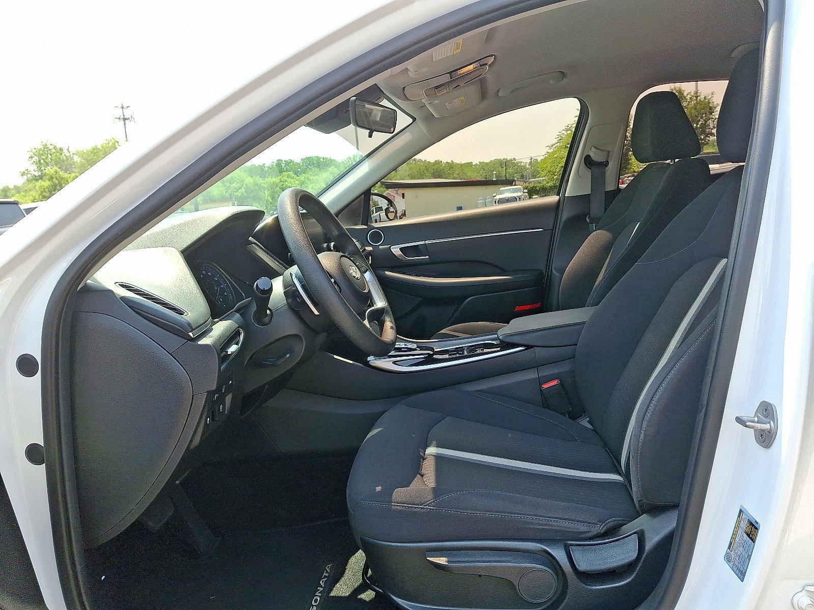 2023 Hyundai SONATA Hybrid Vehicle Photo in Trevose, PA 19053