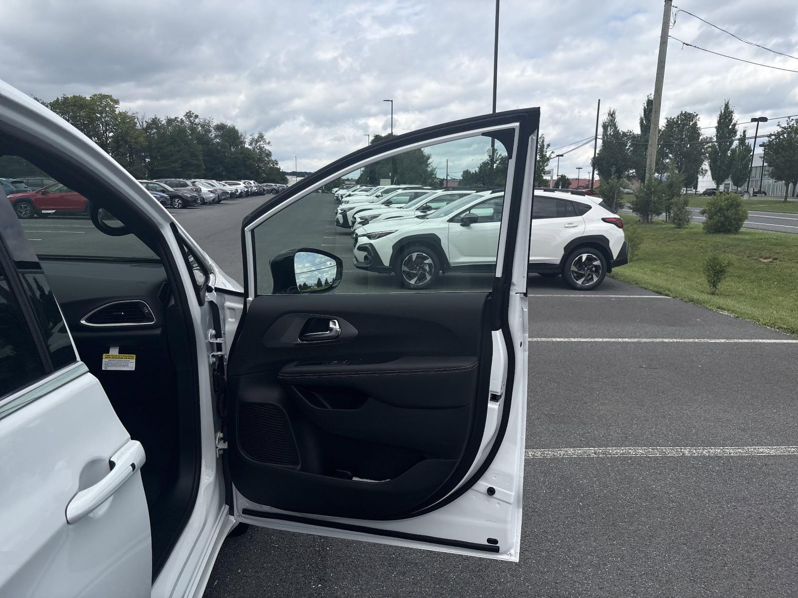 2025 Chrysler Voyager Vehicle Photo in Mechanicsburg, PA 17050-1707