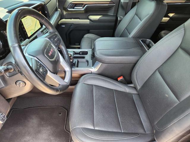 2023 GMC Sierra 1500 Vehicle Photo in DENTON, TX 76210-9321