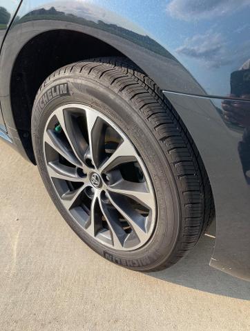 2017 Toyota Avalon Vehicle Photo in Peoria, IL 61615