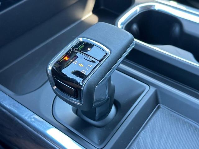 2025 Chevrolet Silverado 1500 Vehicle Photo in COLUMBIA, MO 65203-3903